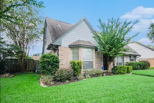 15014 Hollydale Dr, Houston, TX 77062 - Photo 17