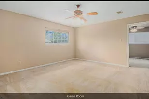 15014 Hollydale Dr, Houston, TX 77062 - Photo 13
