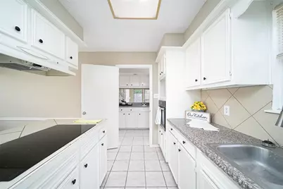 3123 Sam Houston Drive, Sugar Land, TX 77479 - Photo 9