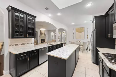 6 Inland Prairie Drive, Tomball, TX 77375 - Photo 9