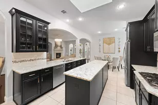 6 Inland Prairie Dr, Tomball, TX 77375 - Photo 9