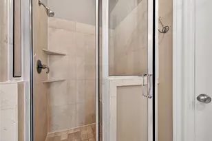 8810 Lakeshore Bend Dr, Houston, TX 77080 - Photo 39