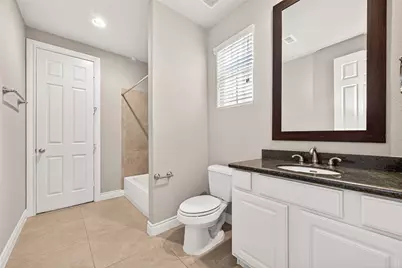 8810 Lakeshore Bend Drive, Houston, TX 77080 - Photo 9