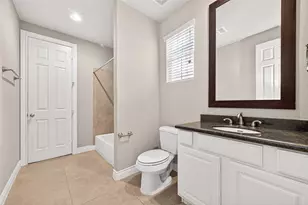 8810 Lakeshore Bend Dr, Houston, TX 77080 - Photo 9
