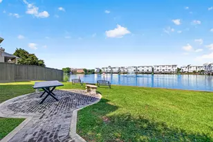 8810 Lakeshore Bend Dr, Houston, TX 77080 - Photo 45