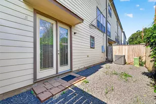 8810 Lakeshore Bend Dr, Houston, TX 77080 - Photo 41