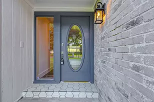 15706 Dunmoor Dr, Houston, TX 77059 - Photo 3