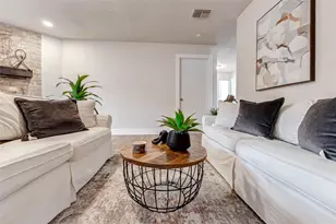 15706 Dunmoor Dr, Houston, TX 77059 - Photo 5