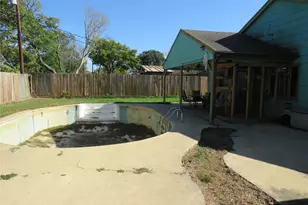 1112 N Heron Dr, Seabrook, TX 77586 - Photo 17