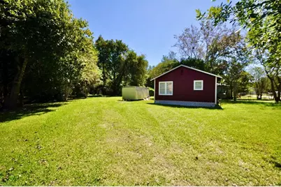 1807 Bell Street, Dayton, TX 77535 - Photo 3