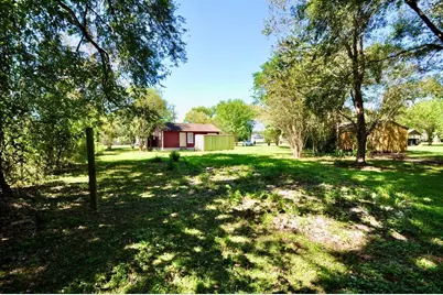 1807 Bell Street, Dayton, TX 77535 - Photo 27