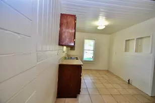 1807 Bell St, Dayton, TX 77535 - Photo 7