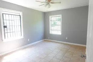 7226 Miley St, Houston, TX 77028 - Photo 3