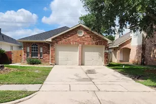 5443 Evergreen Canyon Rd, Houston, TX 77066 - Photo 1
