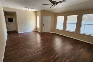 5443 Evergreen Canyon Rd, Houston, TX 77066 - Photo 9