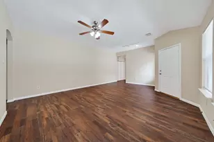 5443 Evergreen Canyon Rd, Houston, TX 77066 - Photo 15