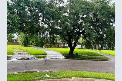 5027 Grape Street, Houston, TX 77096 - Photo 5