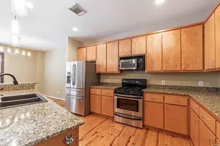 4308 Lillian St, Houston, TX 77007 - Photo 9