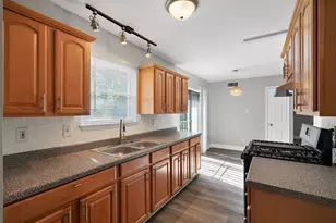 9834 Denning Dr, Houston, TX 77078 - Photo 5
