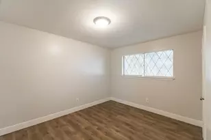 9834 Denning Dr, Houston, TX 77078 - Photo 13