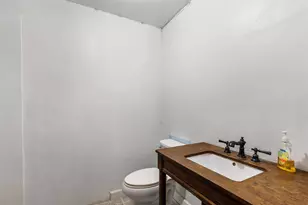 409 E Linney St, Dayton, TX 77535 - Photo 23