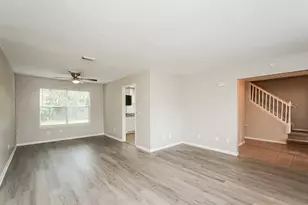 1523 Clear Valley Dr, Houston, TX 77014 - Photo 5