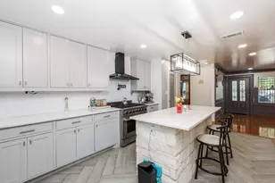 266 W Riverwood Dr, Houston, TX 77076 - Photo 9