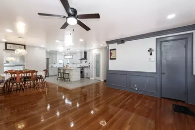 266 W Riverwood Drive, Houston, TX 77076 - Photo 17