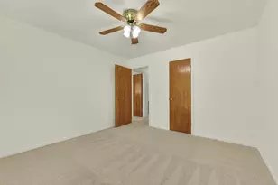 16422 Glenshannon Dr, Houston, TX 77059 - Photo 33