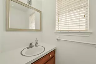 16422 Glenshannon Dr, Houston, TX 77059 - Photo 17