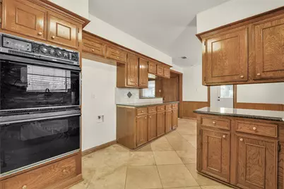 16422 Glenshannon Drive, Houston, TX 77059 - Photo 13