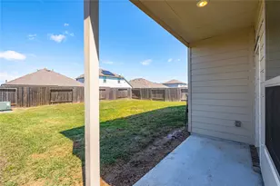 736 Scenic Lake Dr, La Marque, TX 77568 - Photo 27