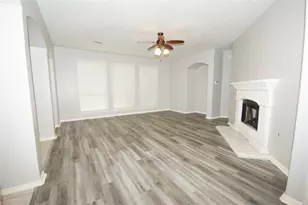 2516 Royal Terns Ct, League City, TX 77573 - Photo 7