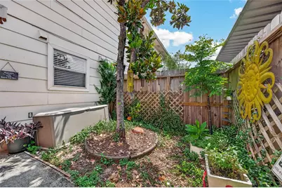 14769 Perthshire Road, Houston, TX 77079 - Photo 31