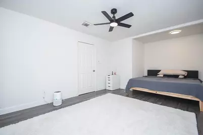 11443 Newbrook Drive, Houston, TX 77072 - Photo 15