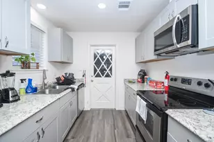 11443 Newbrook Dr, Houston, TX 77072 - Photo 9