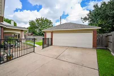 17518 Rustling Aspen Lane, Houston, TX 77095 - Photo 3