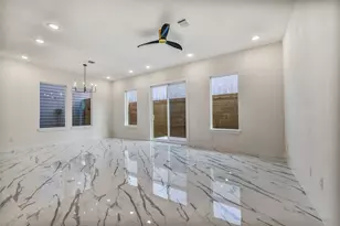 5906 St Augustine St, Houston, TX 77021 - Photo 7