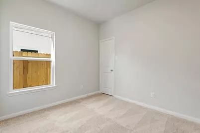 8324 Sunberry Shadow Drive, Houston, TX 77016 - Photo 7