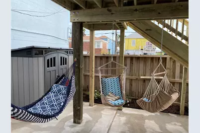 4127 Avenue T 1/2, Galveston, TX 77550 - Photo 9