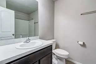 10135 Shagbark Hickory Ct, Tomball, TX 77375 - Photo 7