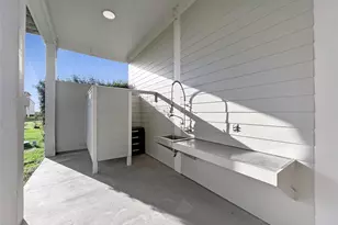 813 Pinata Dr, Crystal Beach, TX 77650 - Photo 41