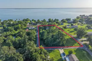 231 Boat Dock St, Livingston, TX 77351 - Photo 1