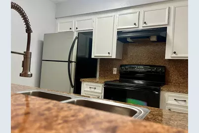 19 Hideaway Drive, Friendswood, TX 77546 - Photo 7