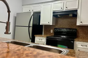 19 Hideaway Dr, Friendswood, TX 77546 - Photo 7