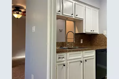 19 Hideaway Drive, Friendswood, TX 77546 - Photo 5