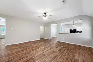 9418 Belleclaire Ln, Houston, TX 77044 - Photo 9