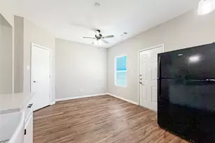 9418 Belleclaire Ln, Houston, TX 77044 - Photo 13