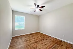 9418 Belleclaire Ln, Houston, TX 77044 - Photo 23