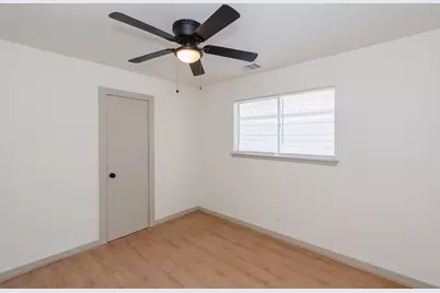 1216 Glenmore Drive, Pasadena, TX 77503 - Photo 17